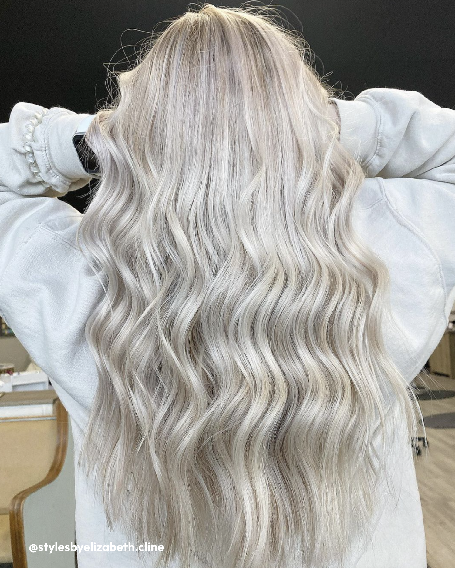 Woman wearing Frosty Shampoo in hair