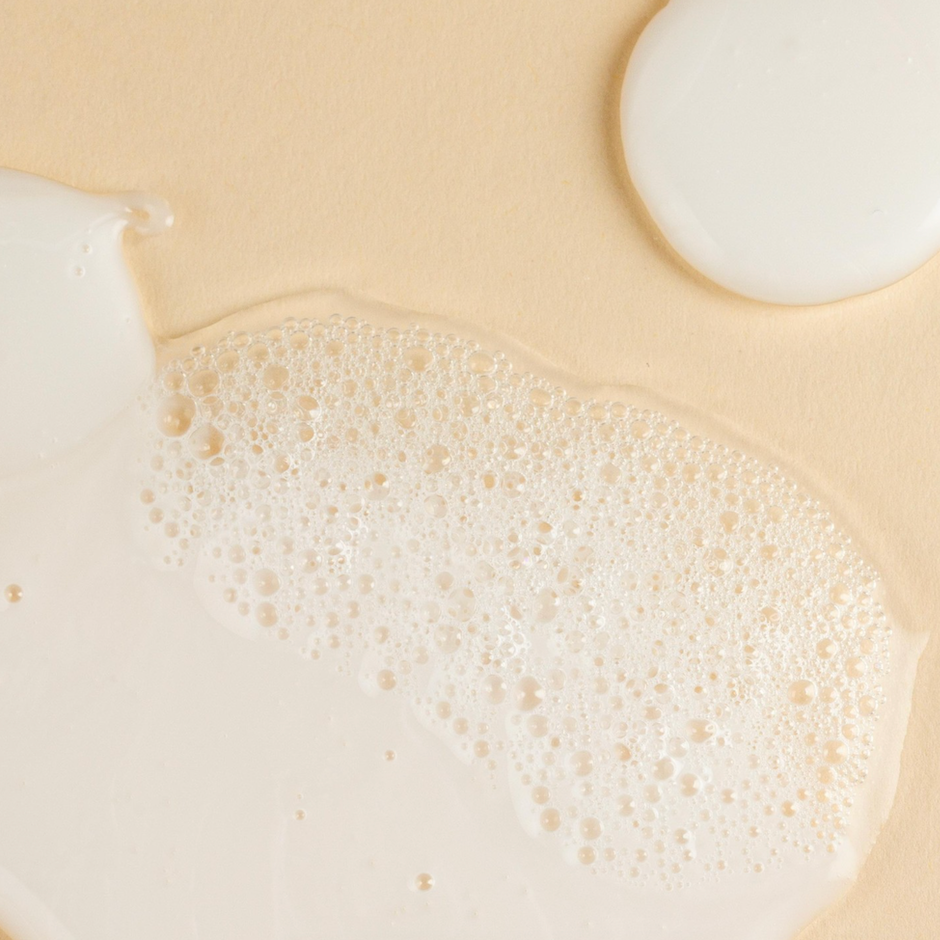 Hydrate Shampoo and Conditioner suds and bubbles